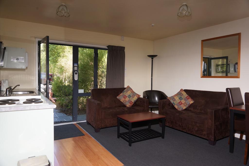 Sherborne Motor Lodge Christchurch Exterior foto